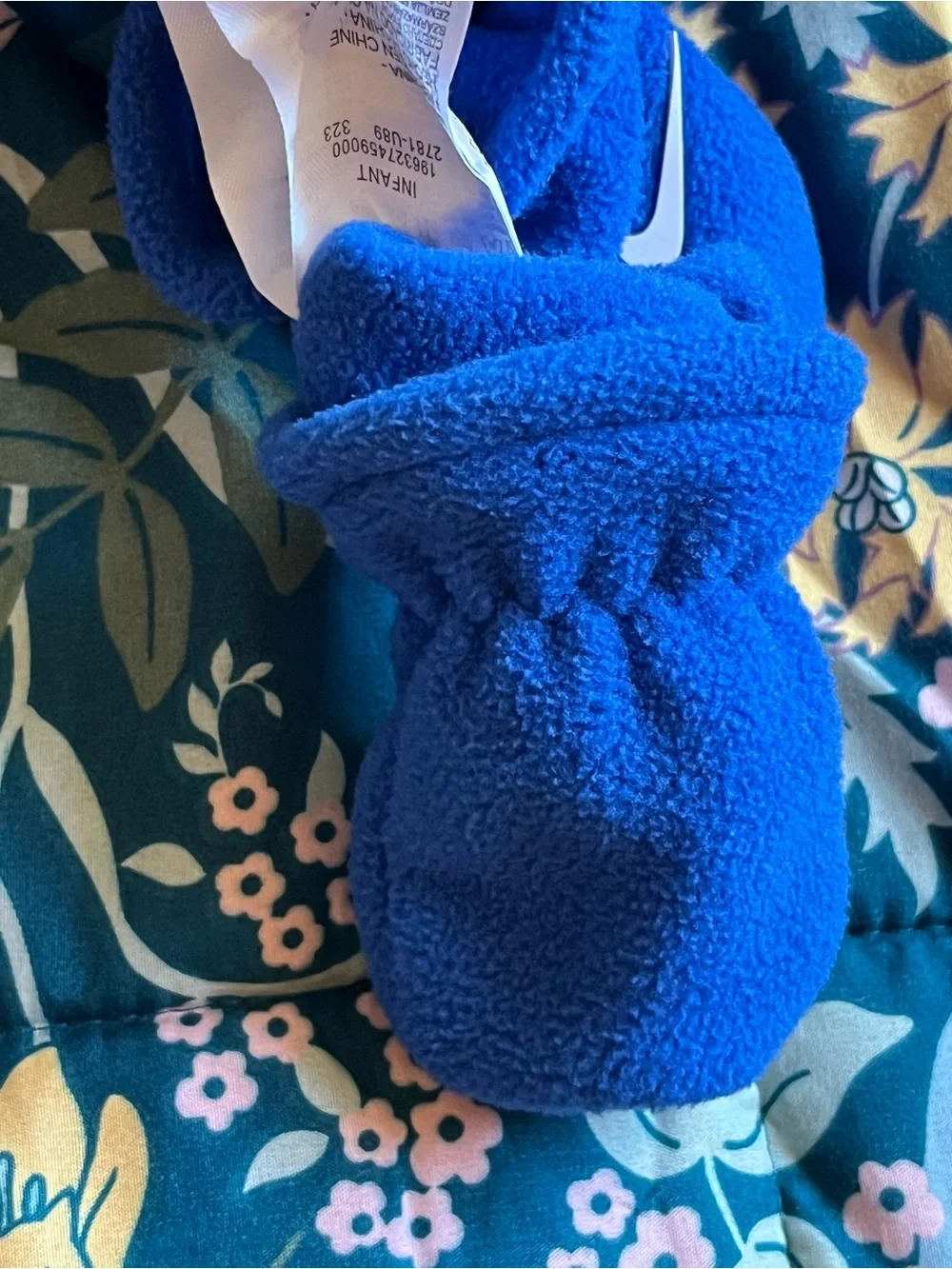 Nike Kids Royal Blue Fleece Beanie and Mittens Set Infant Size